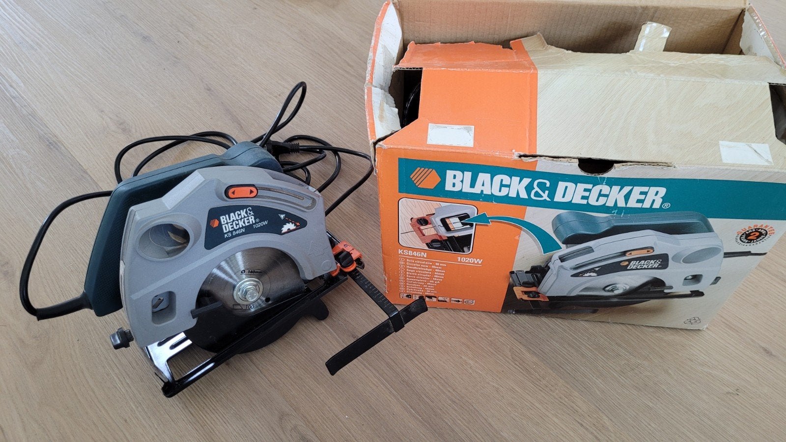 Black&Decker cirkelzaag, Gebruikt, Cirkelzaag, Black+Decker, 600 tot 1200 watt