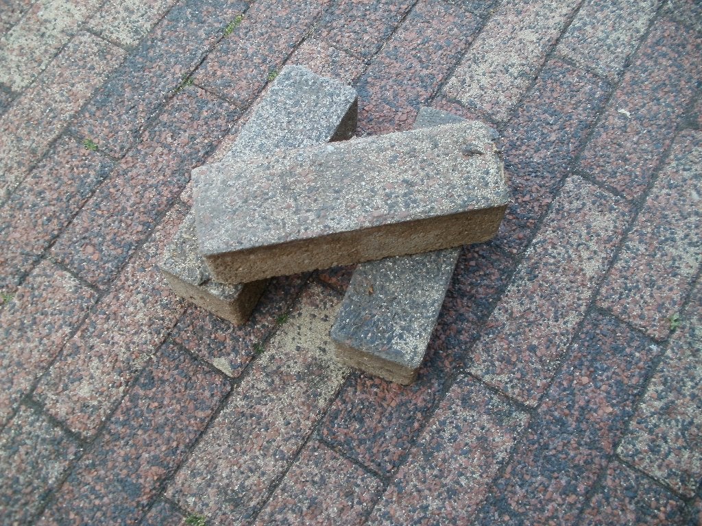 Betonnen klinkers voor bestrating afm.20cmx6cmx6cm 120 stuks, Ophalen, Gebruikt, Klinkers, Minder dan 5 m²