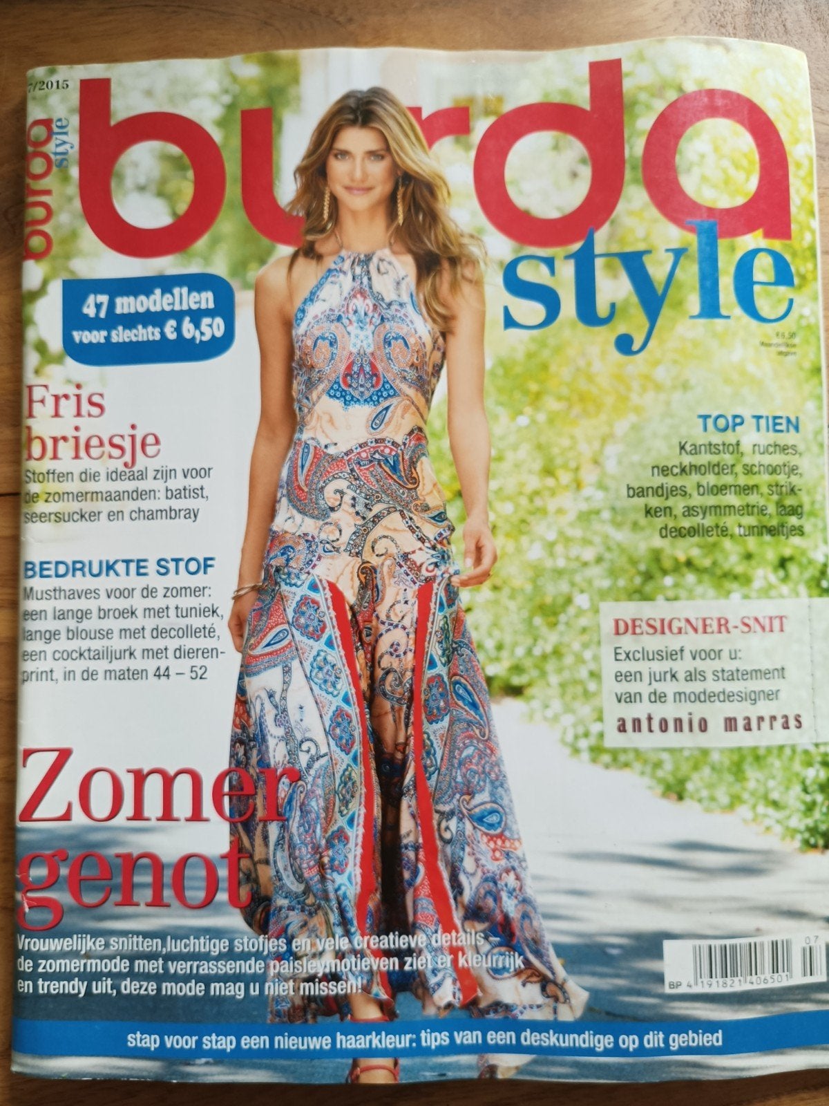 Burda Style  juli 2015 met 47 patronen mode, Hobby en Vrije tijd, Kledingpatronen, Ophalen of Verzenden, Zo goed als nieuw, Vrouw