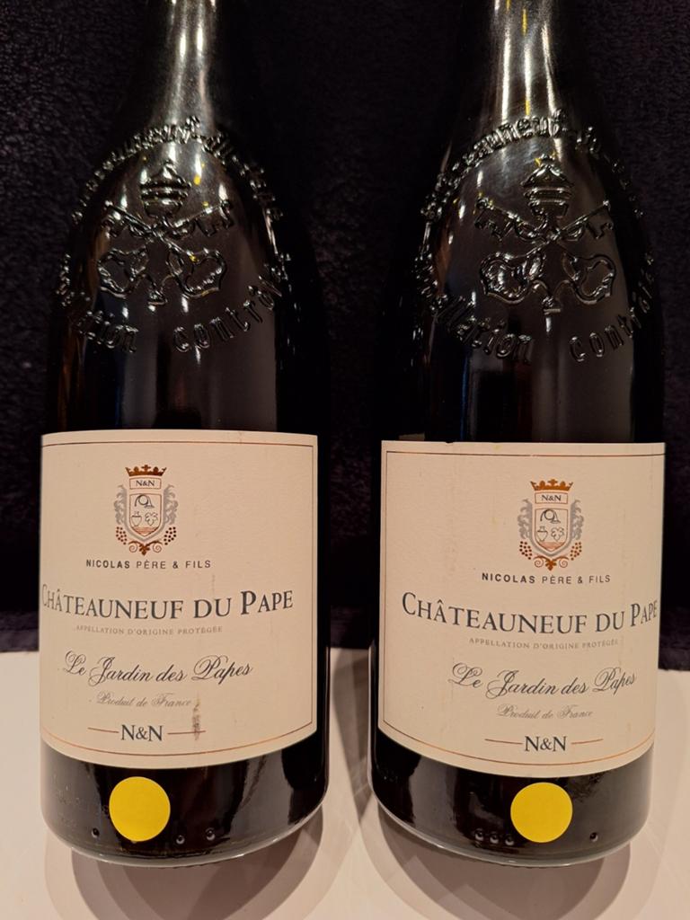 Châteauneuf du Pape 2018 Le Jardin des Papes (2 flessen), Verzamelen, Wijnen, Frankrijk, Nieuw, Ophalen of Verzenden, Rode wijn