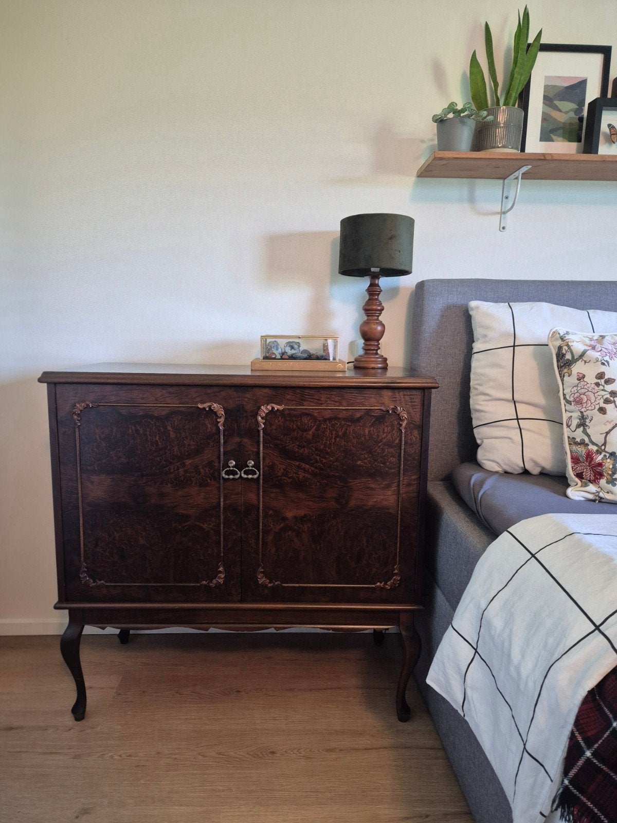 Queen Ann kast vintage kastje, Huis en Inrichting, Kasten | Dressoirs, Ophalen, Gebruikt, Eikenhout, 50 tot 100 cm