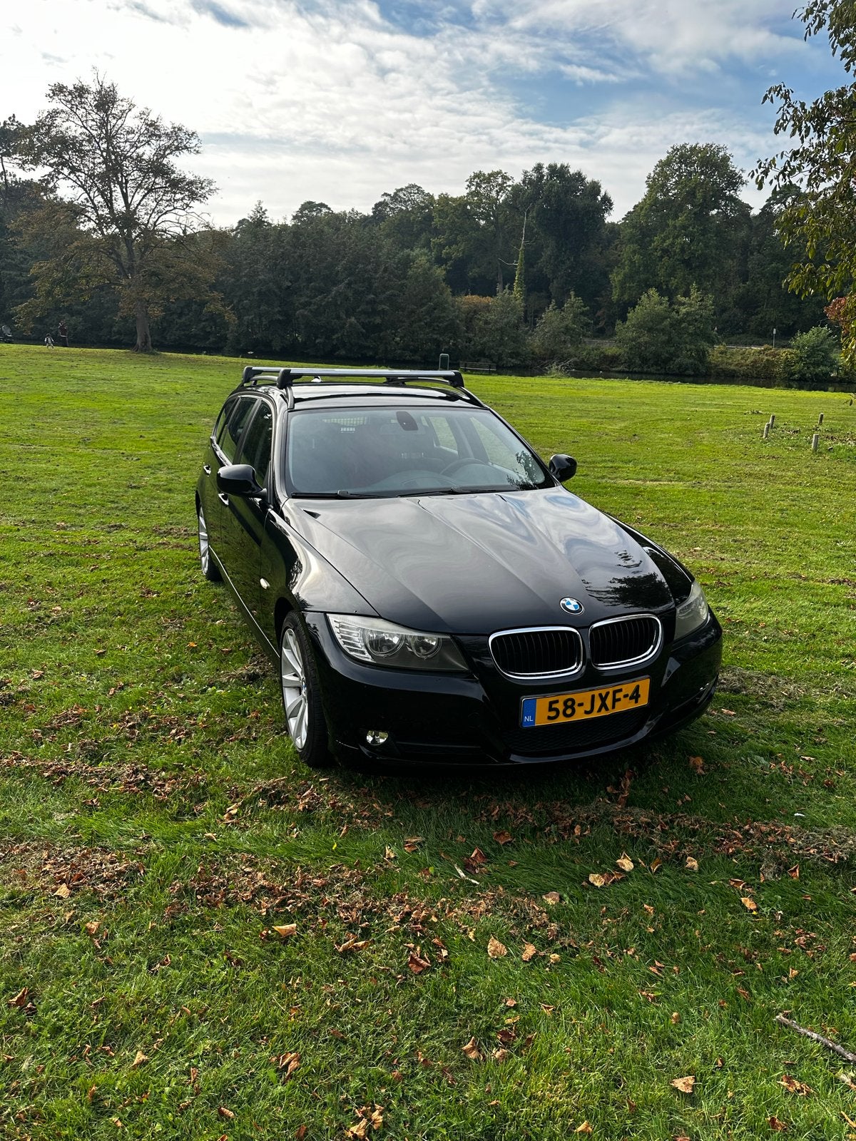 BMW 3-Serie 2.0 318 I Touring 105KW 2009 Zwart, Zwart, Zwart, Origineel Nederlands, Handgeschakeld