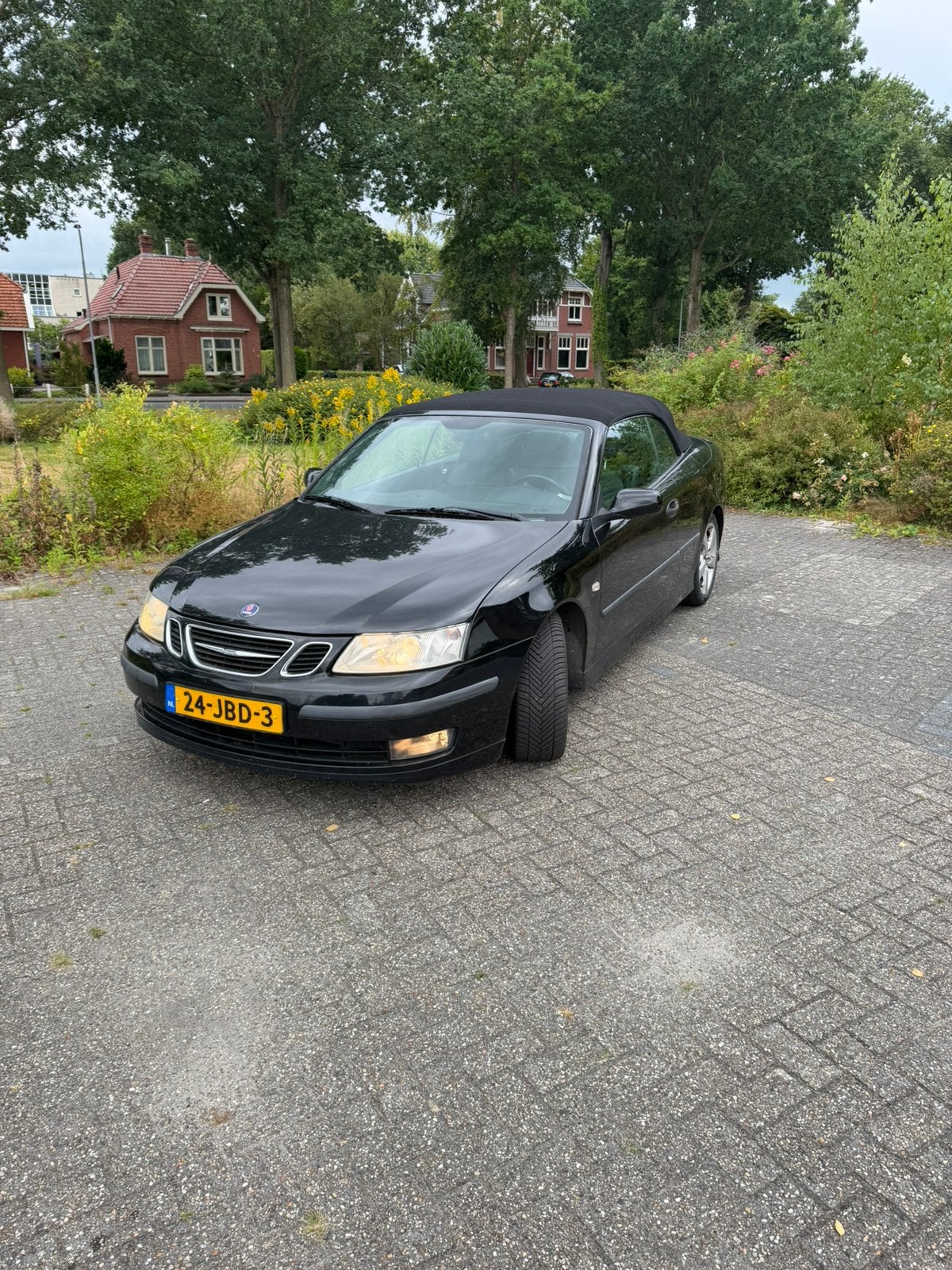 Saab 9-3 2.0T Cabrio 2003 Vector, Voorwielaandrijving, 1998 cc, Automatische klimaatregeling, 4 cilinders