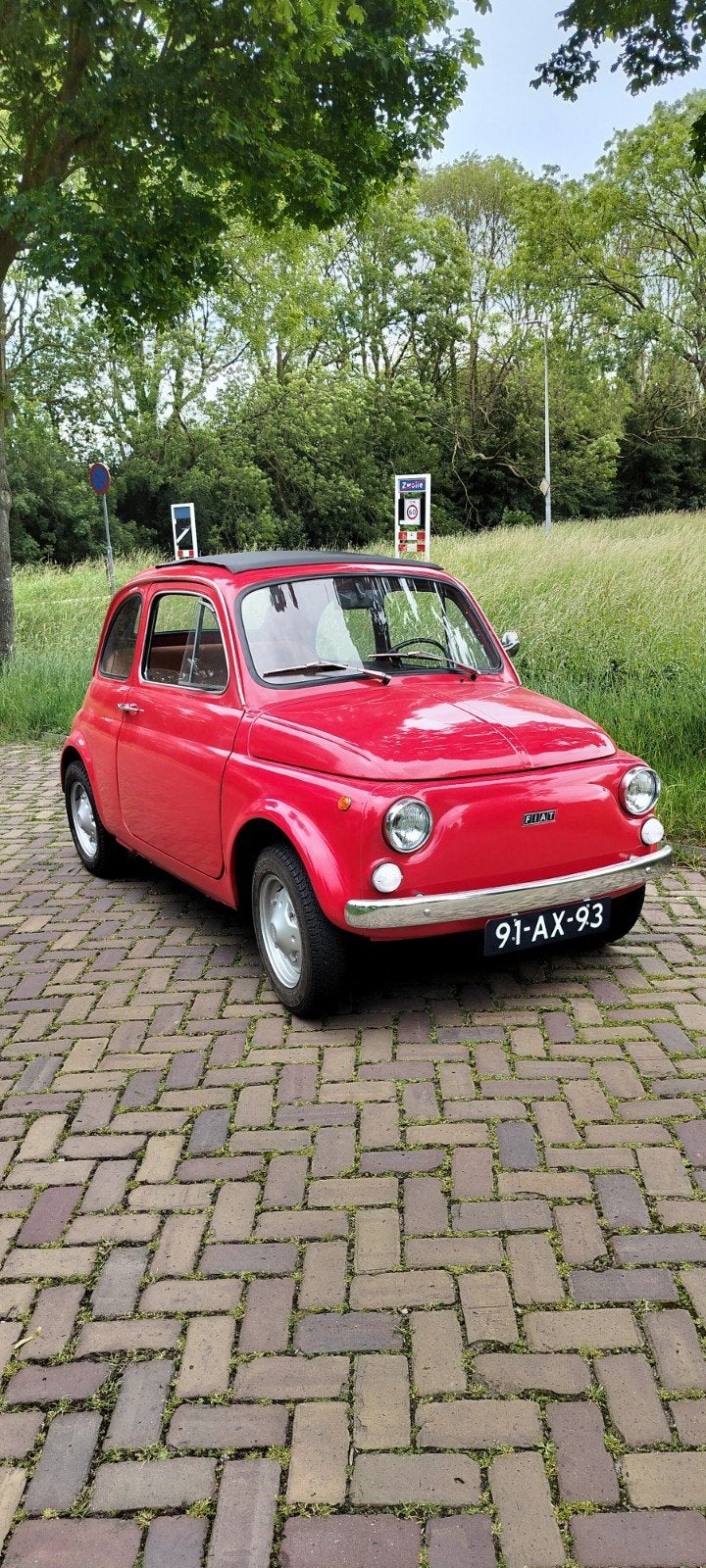 Fiat 1974 Rood, 512 kg, 594 cc, 4 stoelen, 400 kg