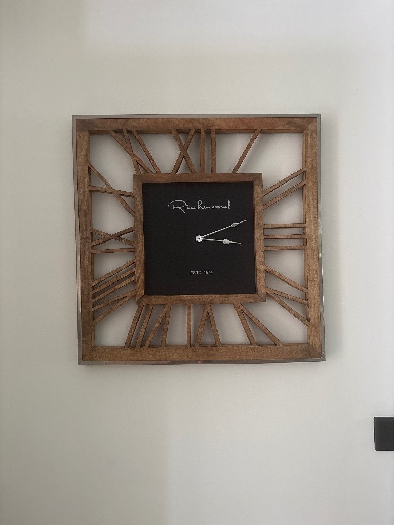 Klok richmond, Wandklok, Analoog, Ophalen of Verzenden, Zo goed als nieuw