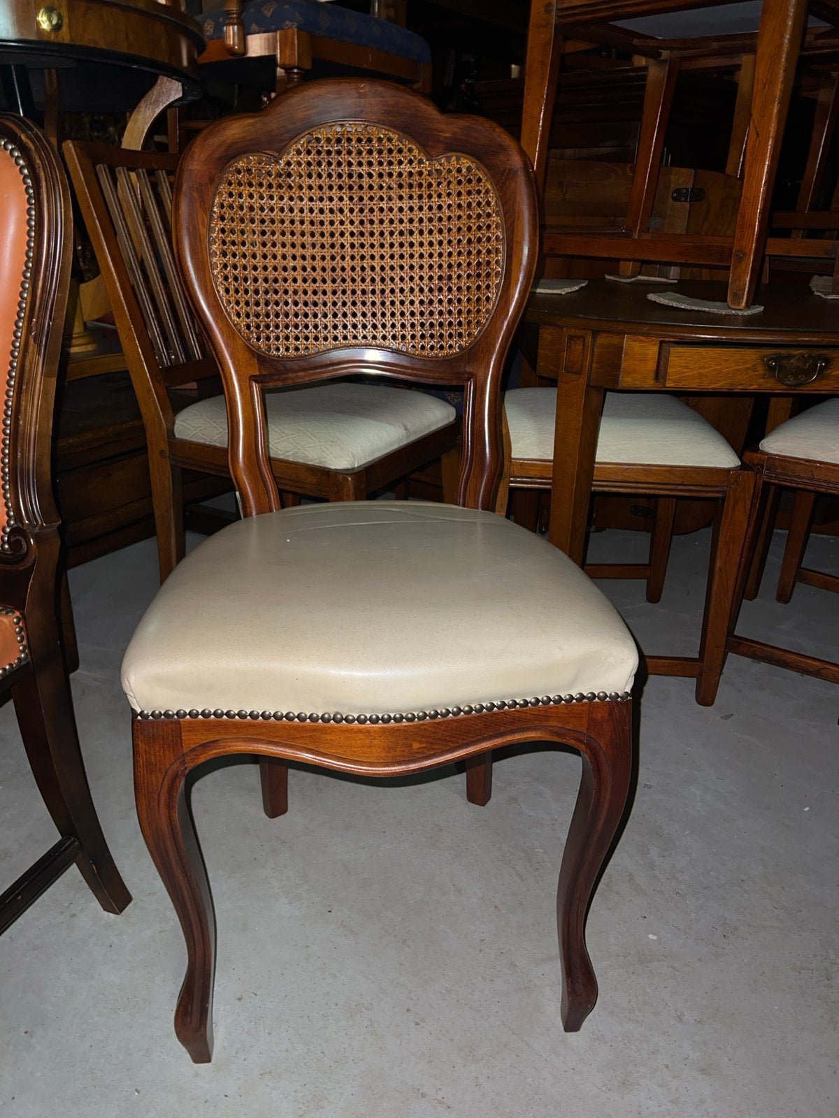 6 Kersen Eetkamerstoelen . MAGAZIJN OPRUIMING, Ophalen