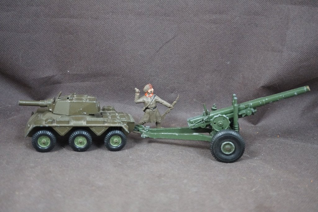 Crescent Toys vintage Pantserwagen / kanon en soldaat, Ophalen of Verzenden