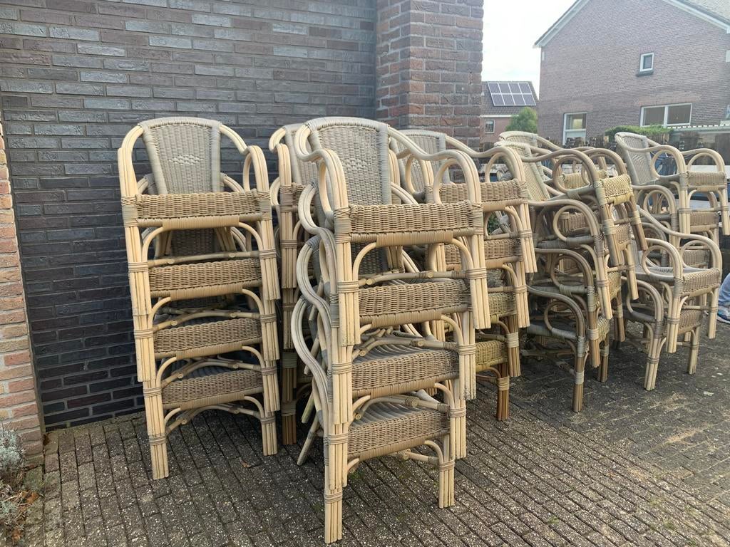 Partij Terrasstoelen en tafels - Wicker en Teakhout, Ophalen, Gebruikt, Wicker, Stapelbaar