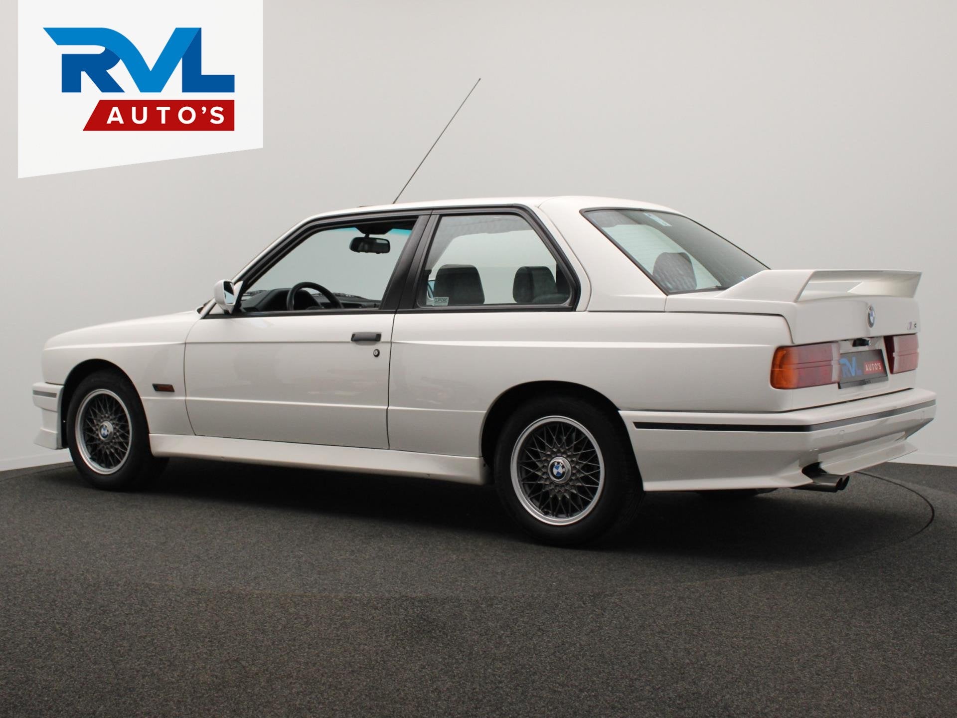 BMW 3-serie M3 *Unrestored* Time Capsul in stunning Conditio, Auto's, Oldtimers, Achterwielaandrijving, Zwart, 4 stoelen, Wit