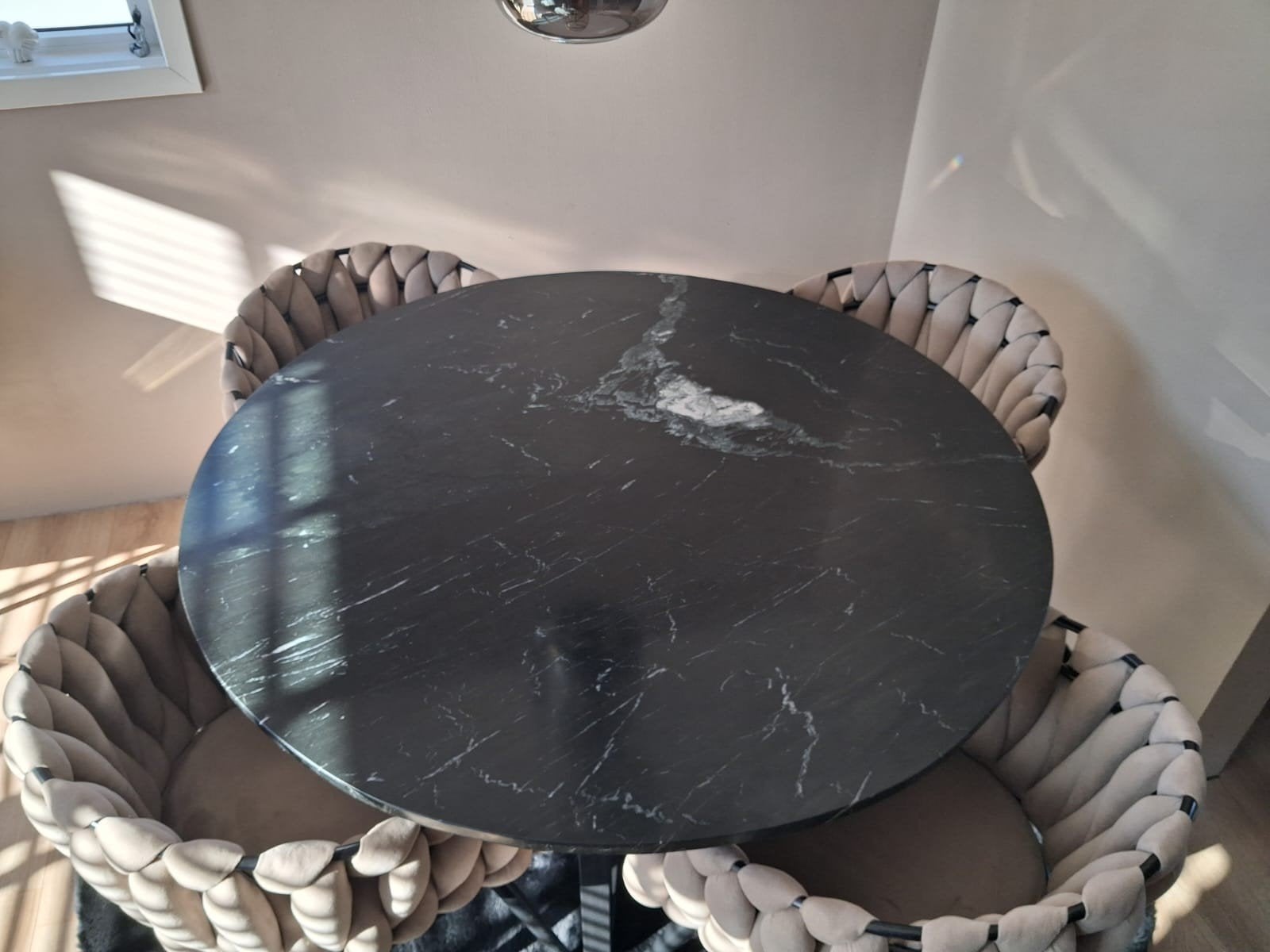 Mooie marmeren eettafel, Huis en Inrichting, Ophalen, Zo goed als nieuw, Rond, Natuurlijk materiaal