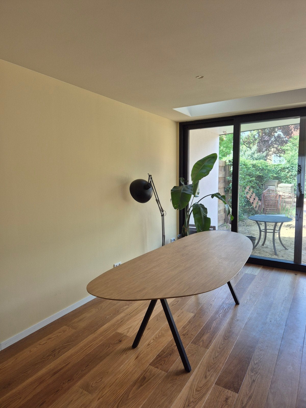 Henk studio tafel 'Blob' 260x100 cm - Zo goed als nieuw, Eikenhout, Zo goed als nieuw, Vijf personen of meer, 150 tot 200 cm