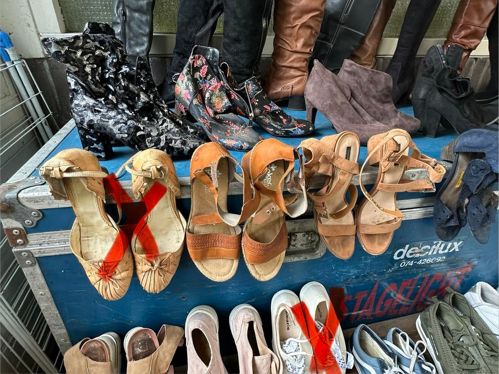 Diverse collectie laarzen en schoenen, Kleding | Dames, Schoenen, Ophalen, Gedragen, Zwart, Hoge laarzen