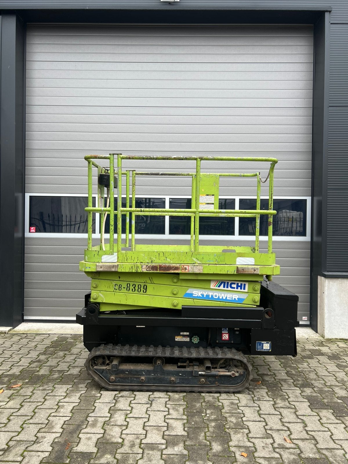 Aichi RV041 schaarlift/ rupshoogwerker/ 6 meter/ Marge!!, Ophalen, Rolsteiger of Kamersteiger, 5 meter of hoger