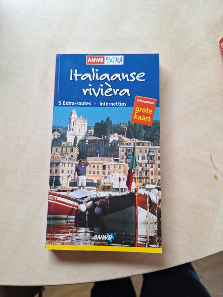 ANWB extra Reisgids Italiaanse Riviera met kaart., Boeken, Reisgidsen, Europa, Ophalen of Verzenden, Zo goed als nieuw, Reisgids of -boek