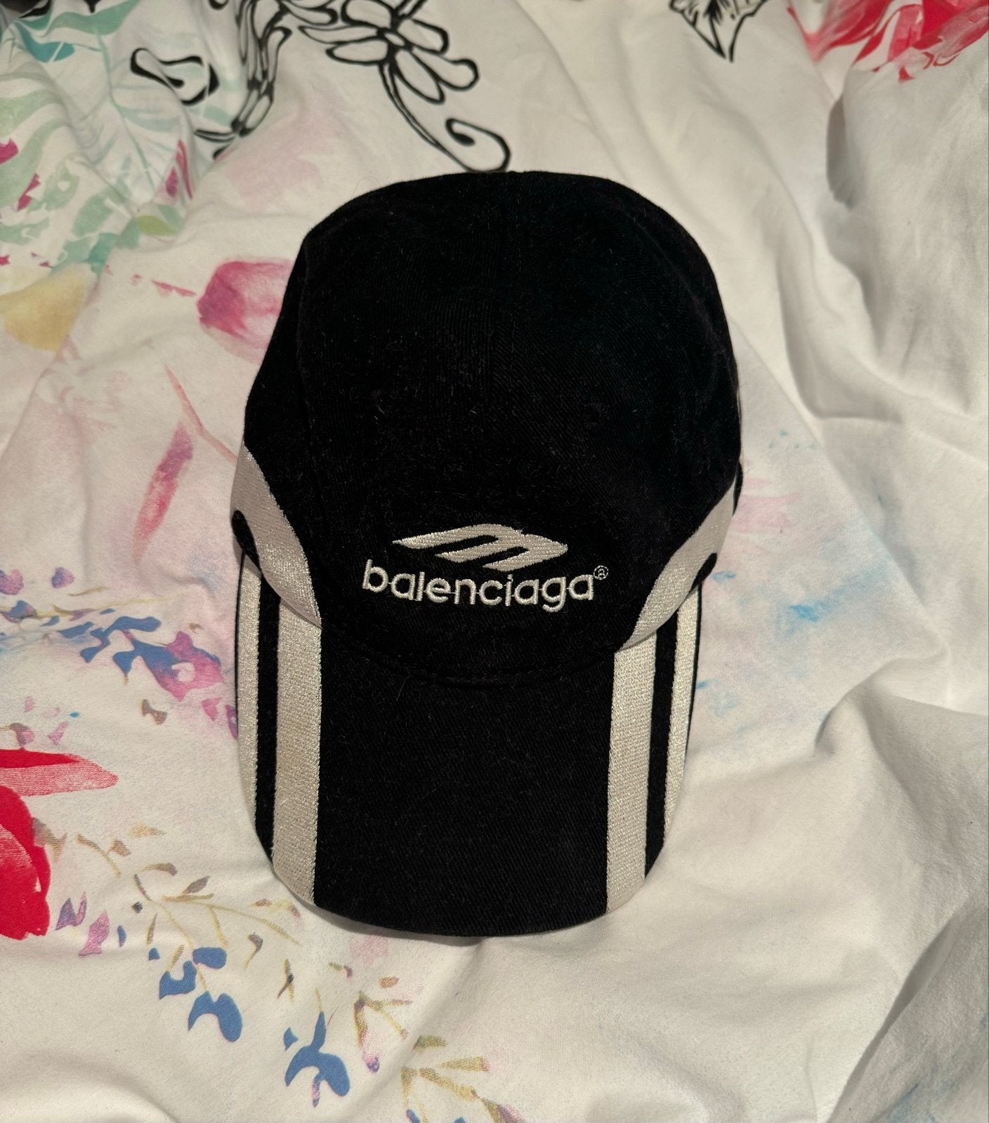 Balenciaga pet - Zwart met witte strepen, Ophalen of Verzenden, Gedragen, One size fits all, Pet
