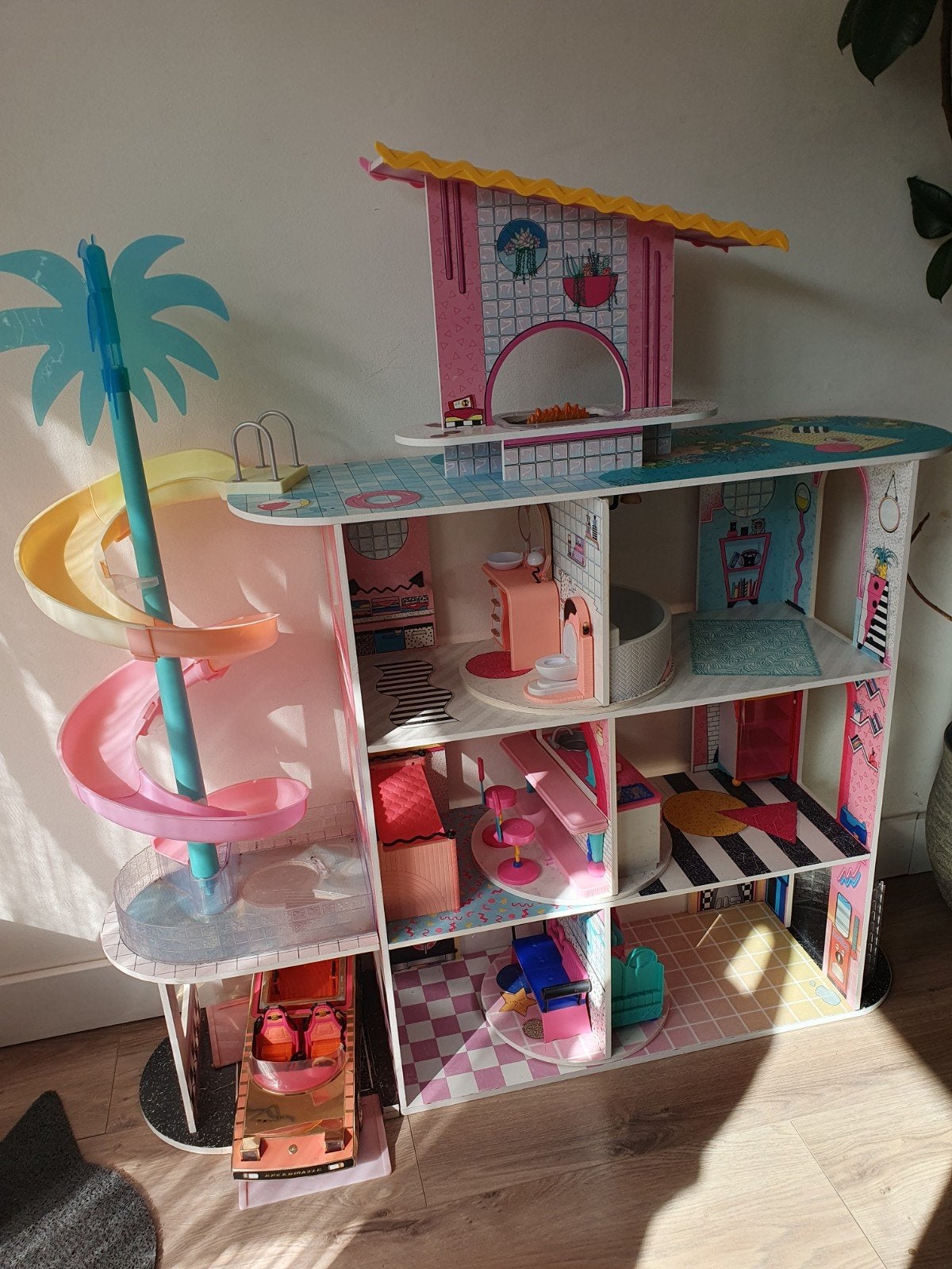 LOL surprise poppenhuis alles in 1 koop, Kinderen en Baby's, Speelgoed | Poppenhuizen, Ophalen, Gebruikt, Poppenhuis