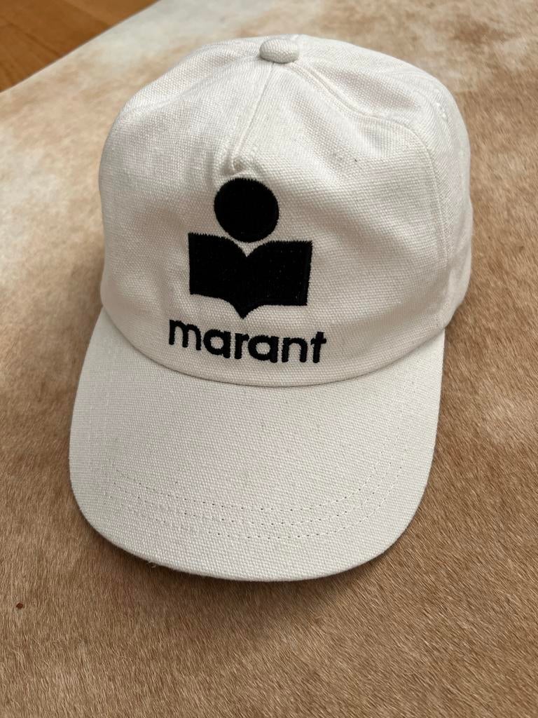Isabel Marant pet - Crème met zwart logo, Kleding | Dames, Hoeden en Petten, Verzenden, Zo goed als nieuw, One size fits all, Pet