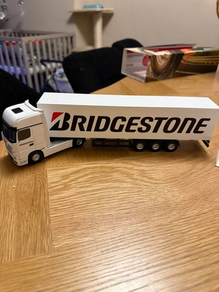 Mercedes Actros bridgestone collectors item., Ophalen of Verzenden, Nieuw, Bus of Vrachtwagen, Overige merken
