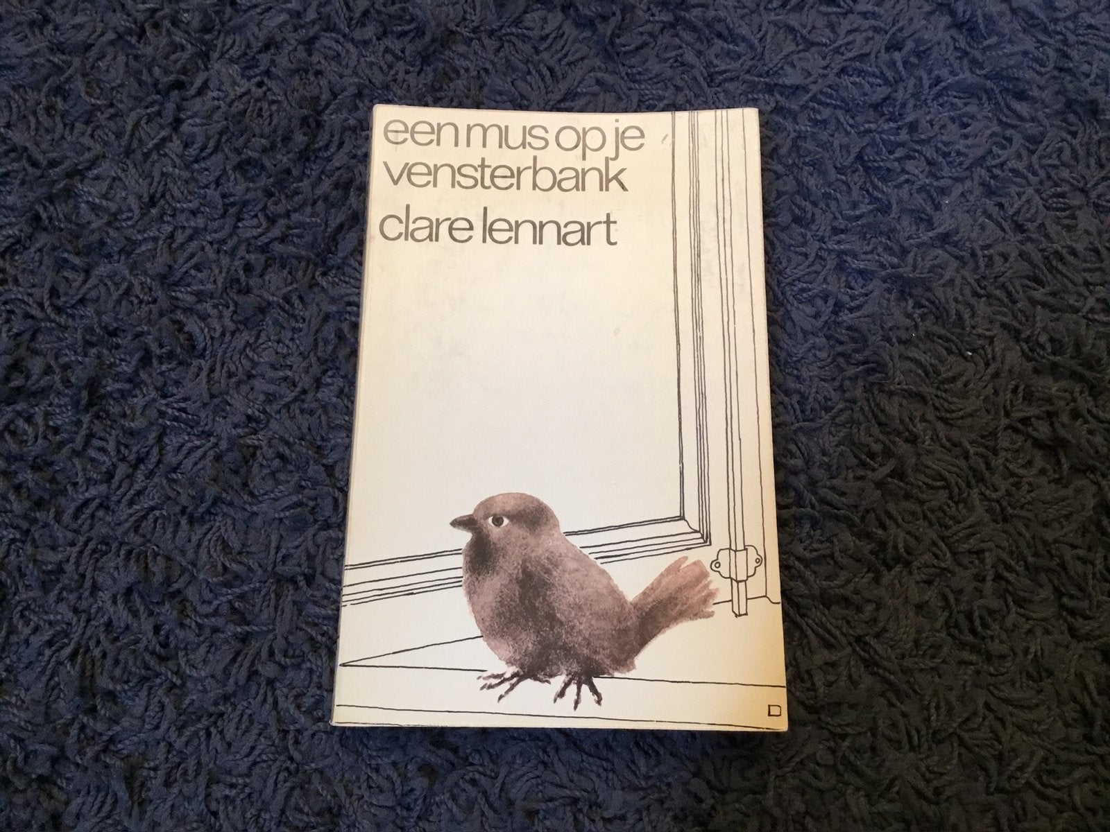 een mus op je vensterbank  Clare Lennart, Ophalen of Verzenden, Zo goed als nieuw