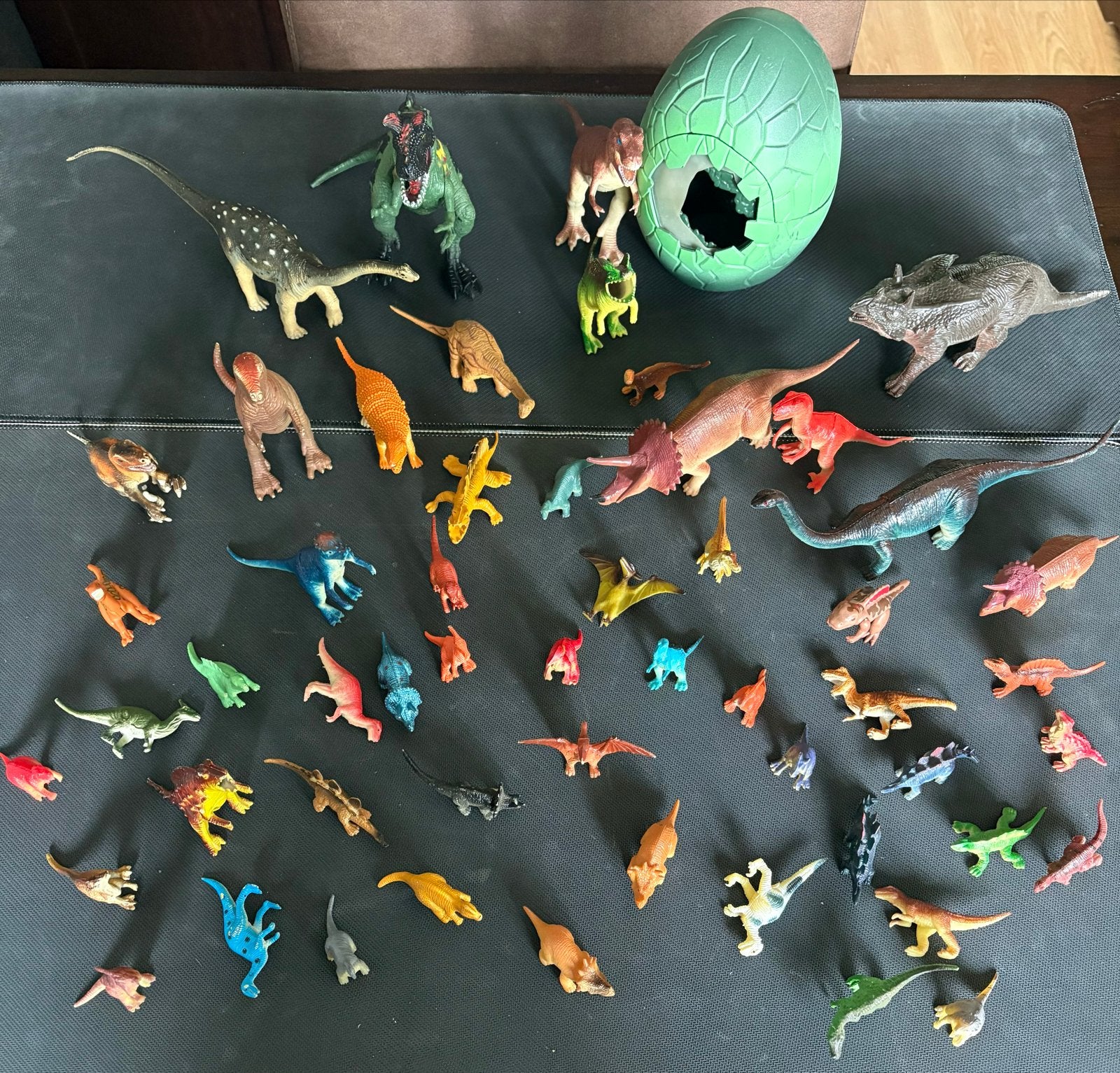 Dinosaurus speelset met ei - 54 stuks, Ophalen of Verzenden, Gebruikt, Jongen of Meisje