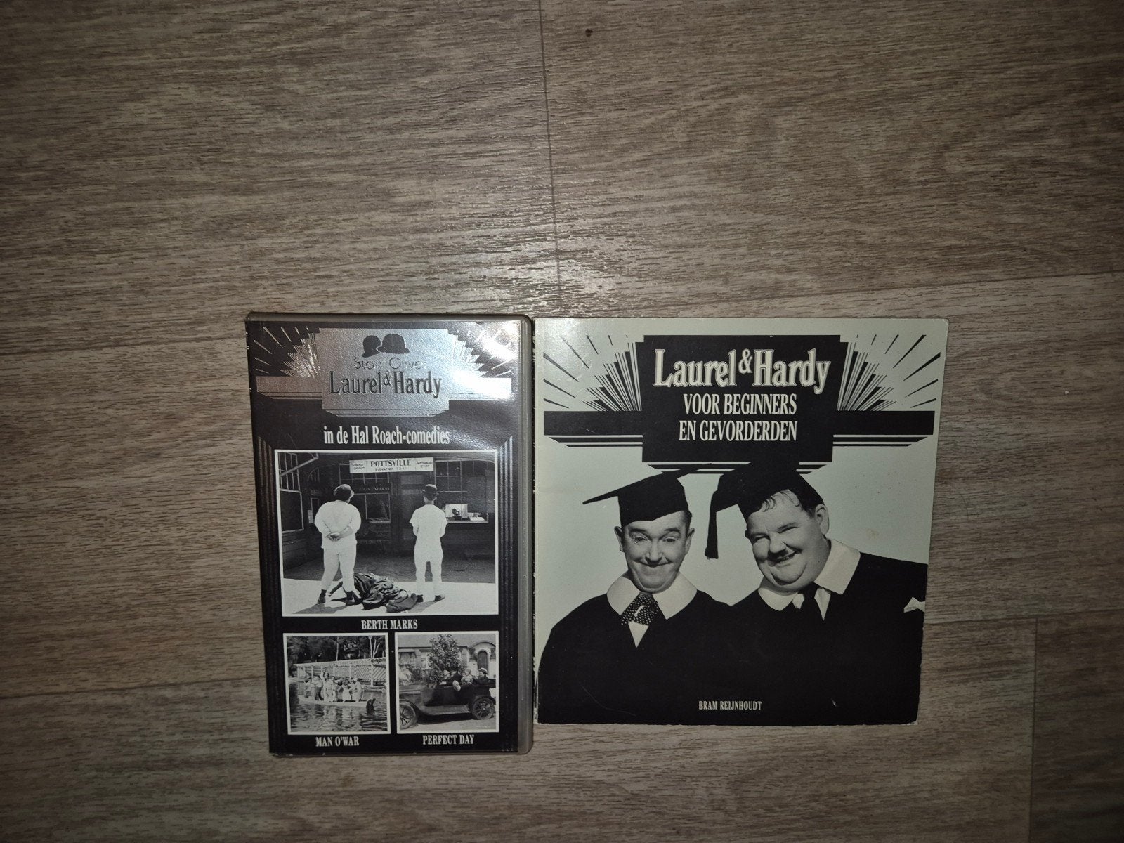 Laurel & Hardy VHS collectie - 42 videobanden, Gebruikt, Alle leeftijden, Ophalen of Verzenden, Komedie