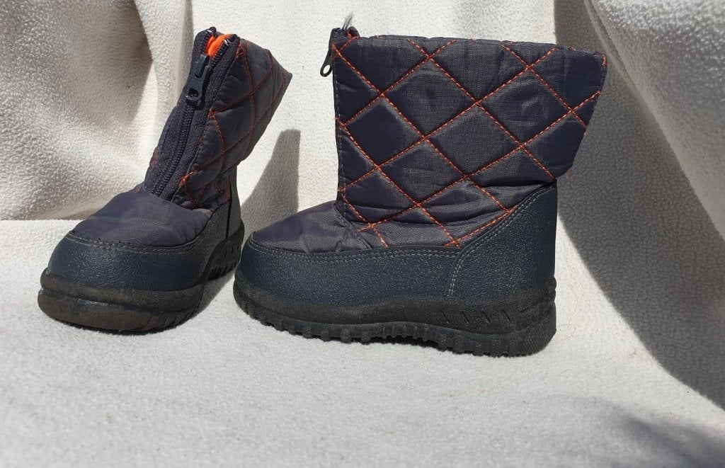 Stoere donkergrijze snowboots. mt 28., ., Ophalen of Verzenden, ., Jongen