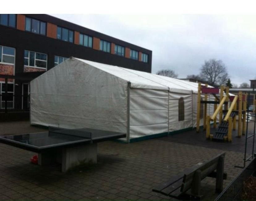 Aluhal tent te koop, Tuin en Terras, Partytenten, 6 meter of meer, Zo goed als nieuw, 8 meter of meer, 2 meter of meer