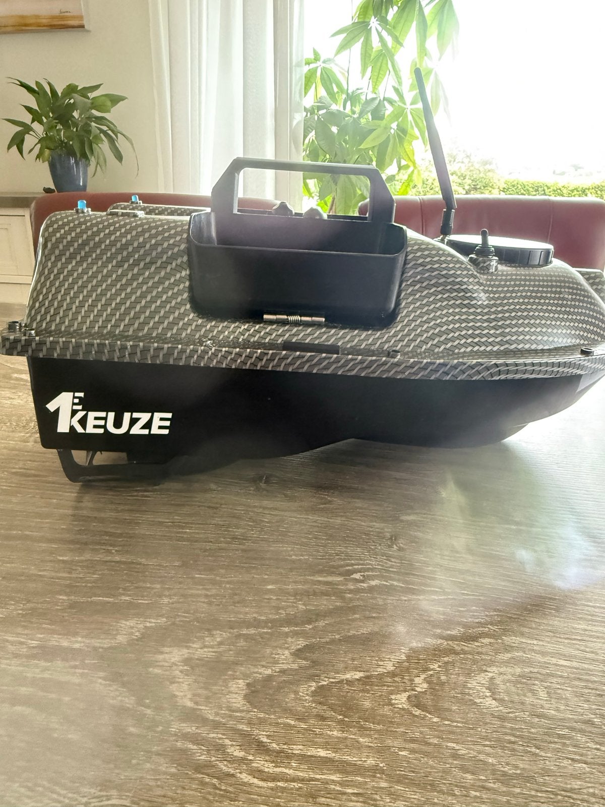 1E KEUZE Voerboot met GPS en 2 accu's, Zo goed als nieuw, Ophalen, Overige merken, Groter dan 1:32