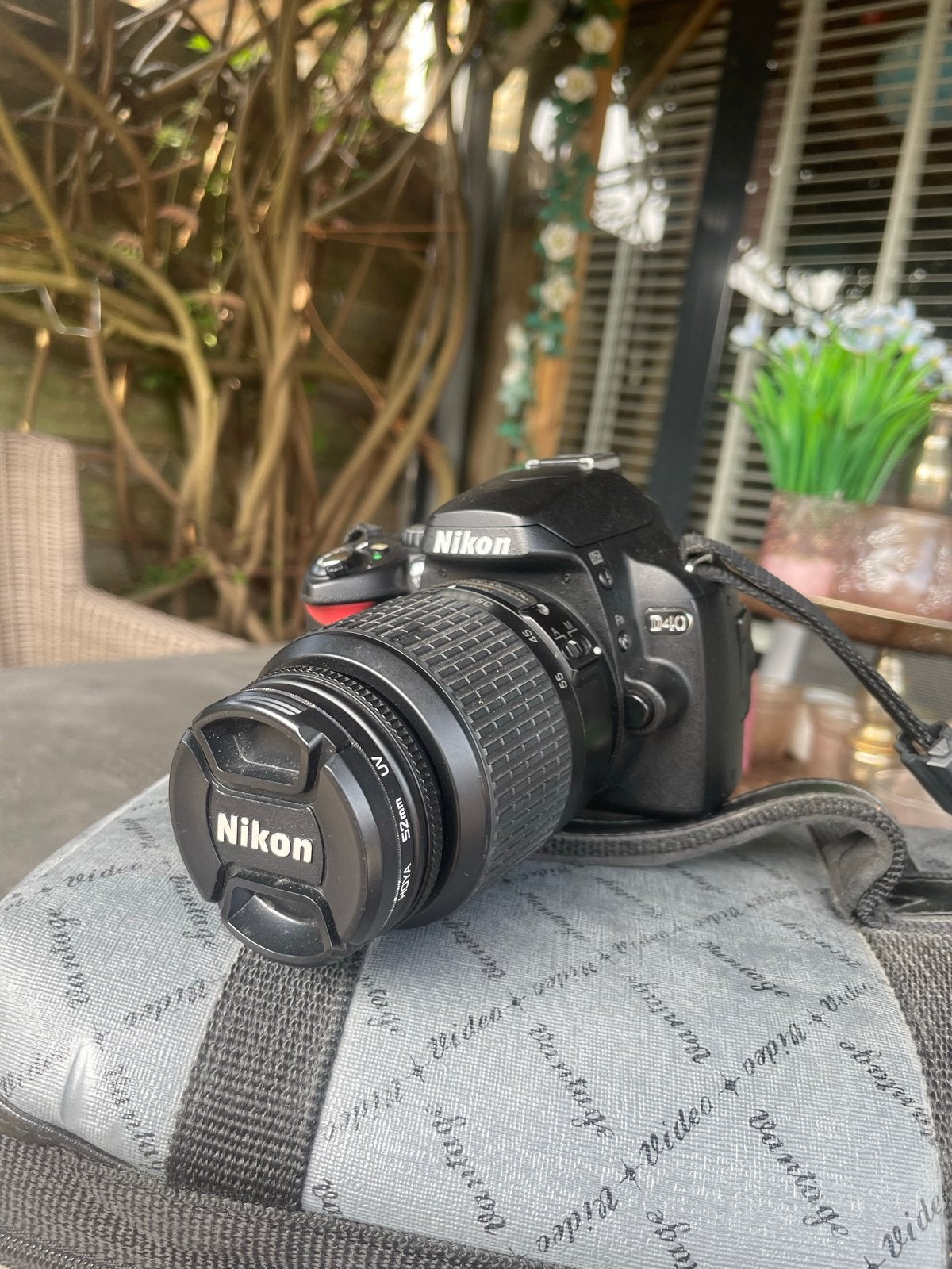 Nikon D40 spiegelreflexcamera met accessoires, Gebruikt, Spiegelreflex, Ophalen of Verzenden, Accu