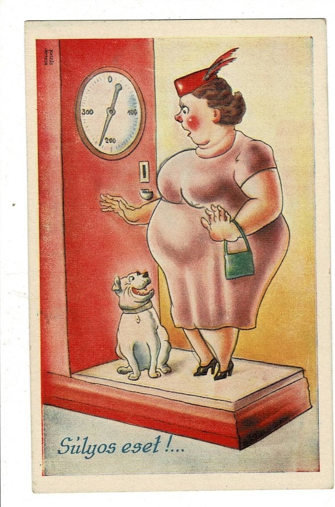 Grappige vintage ansichtkaart: Vrouw op weegschaal met hond, Verzenden, 1940 tot 1960, Ongelopen, Overige thema's