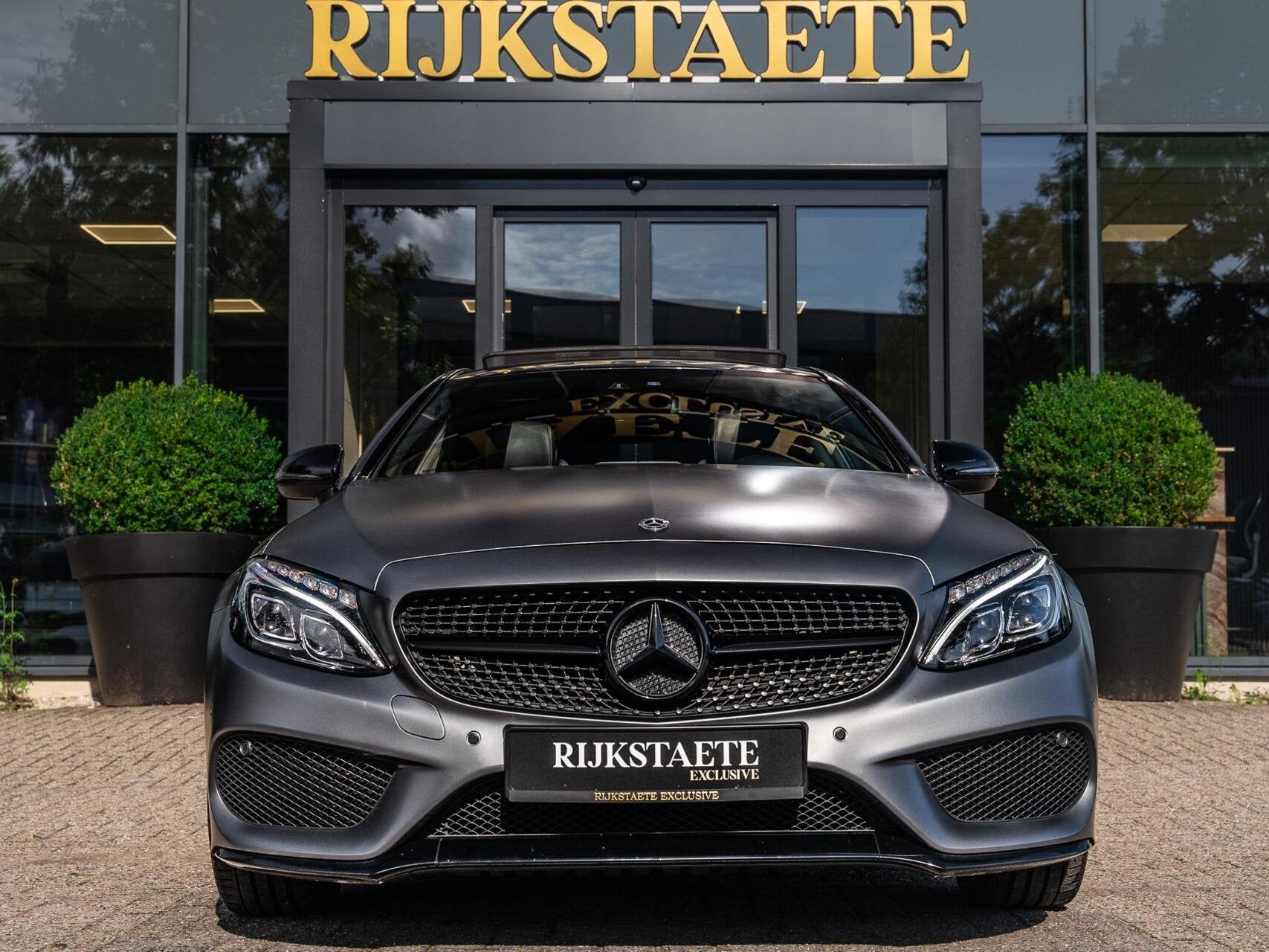Mercedes C-klasse Coupé C200 AMG Premium|PANO|BURMESTER|CAM, Auto's, Automaat, Dealer onderhouden, Achterwielaandrijving, 4 cilinders