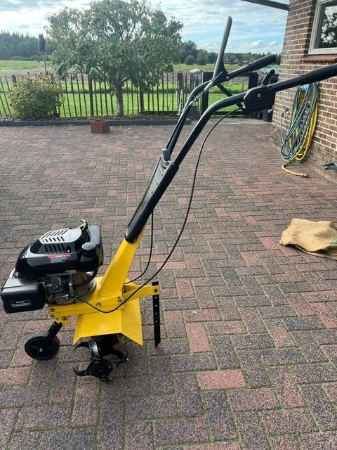 Te Koop Tuinfrees, Ophalen, Benzine, Onbekend, Zo goed als nieuw