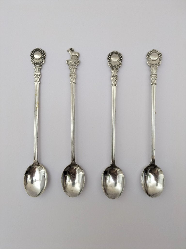 Vier verzilverde lange theelepels, 18,3 cm lang., Antiek en Kunst, Ophalen of Verzenden