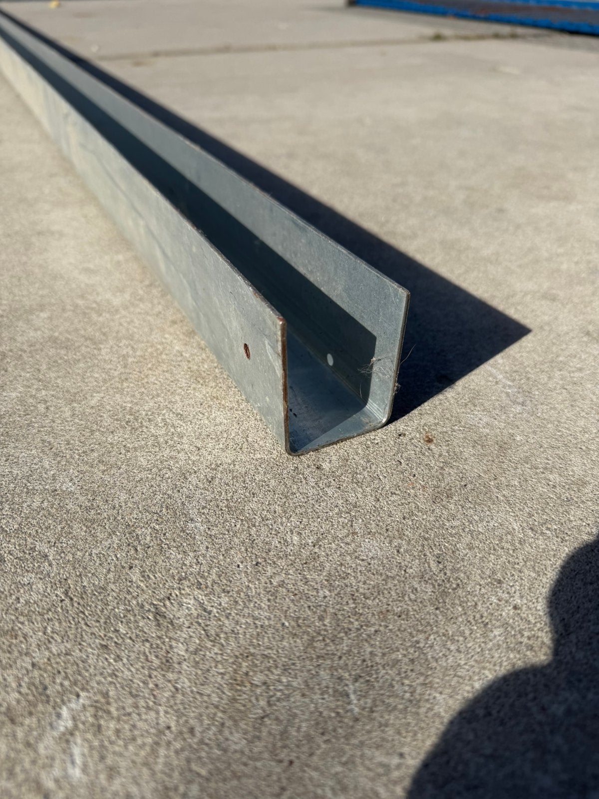 U-profielen. 46x55, 2 mm dik. 130 strekkende meter, gedeelte, Ophalen, Zo goed als nieuw