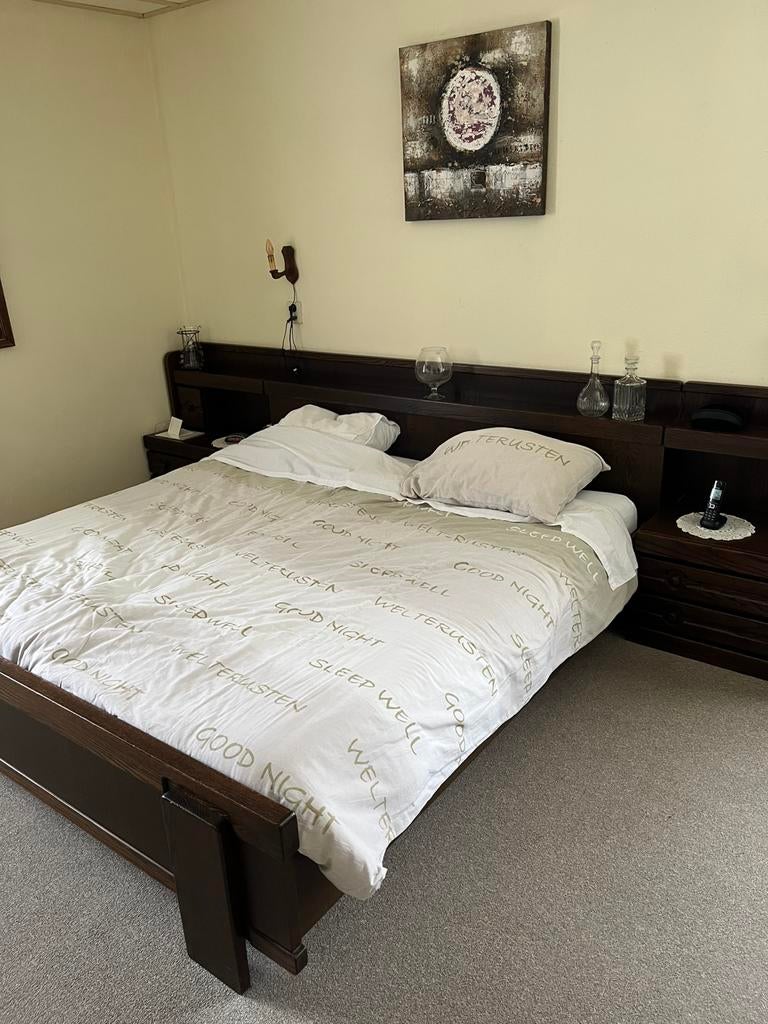 Slaapkamer compleet met nachtkastjes en kaptafel, Ophalen, Gebruikt, Tweepersoons