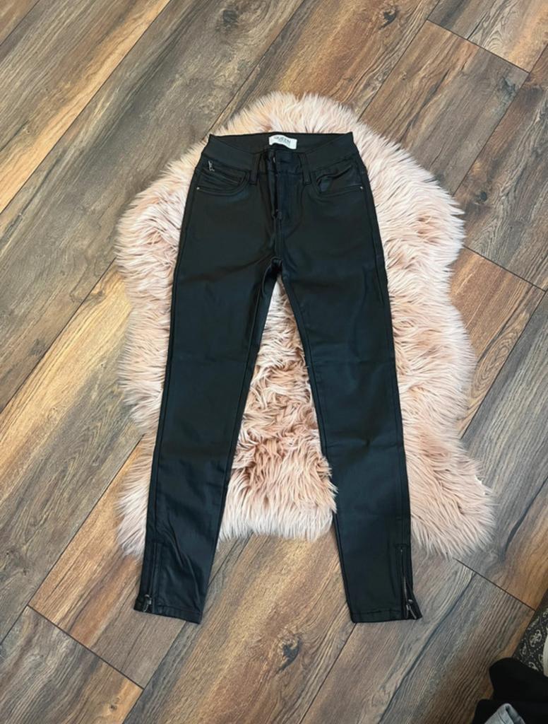 Leren broek Queen Hearts nieuw maat S, Zwart, Nieuw, Ophalen of Verzenden, Maat 36 (S)