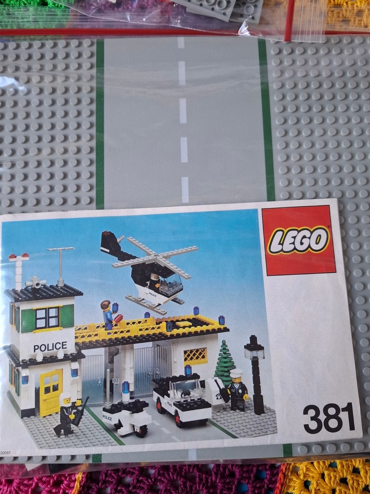 LEGO Politiebureau Set 381 met Helikopter en Voertuigen, Ophalen of Verzenden, Gebruikt