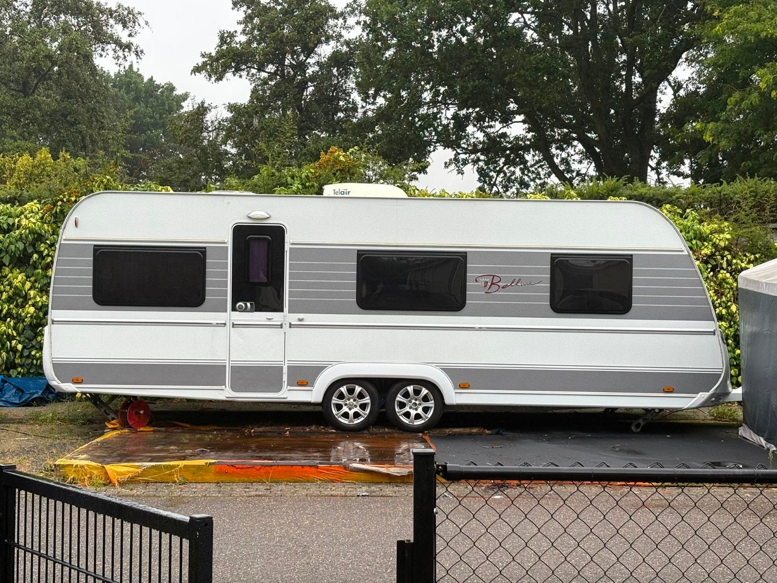 tabbert bellini 6.50 2017, Caravans en Kamperen, Rondzit, Tabbert, Dwarsbed, 6 tot 7 meter