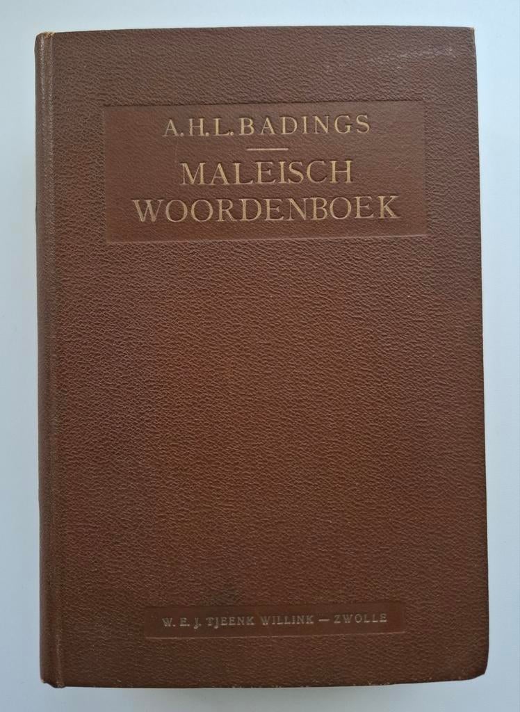 Maleisch woordenboek 1915 - H.L.J. Badings - Deel 1, Gelezen, H. L. J. Badings, Ophalen of Verzenden, Overige uitgevers