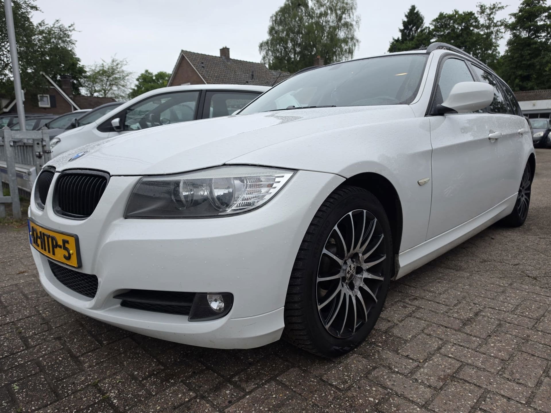 BMW 3-serie Touring 316i ( EXPORTPRICE), Auto's, Parkeersensor, Achterwielaandrijving, Gebruikt, 4 cilinders
