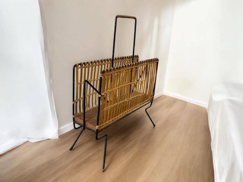 vintage rotan krantenhouder/ lectuurbak, Ophalen, Gebruikt