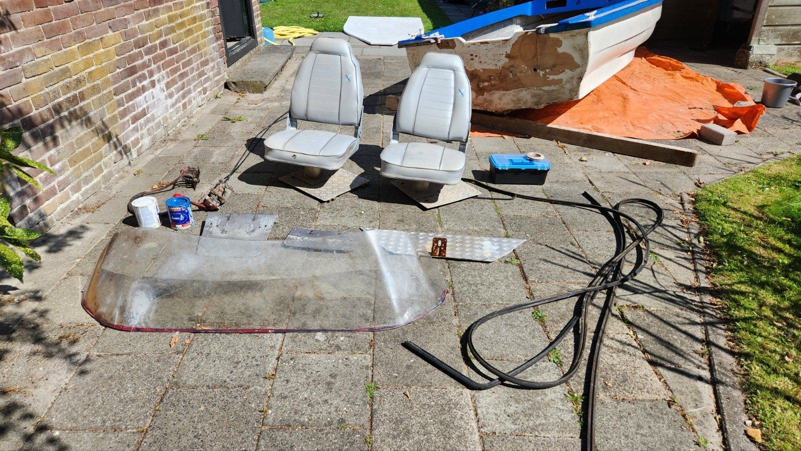 Mooie opknap speedboot met toebehoren, Ophalen