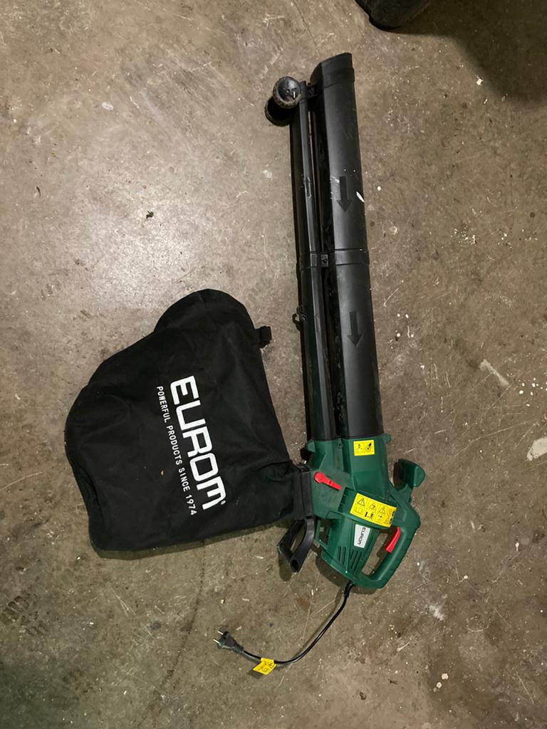 Bladblazer met zuig en versnipperfunctie, Tuin en Terras, Bladblazers, Ophalen, Zo goed als nieuw, Elektrisch