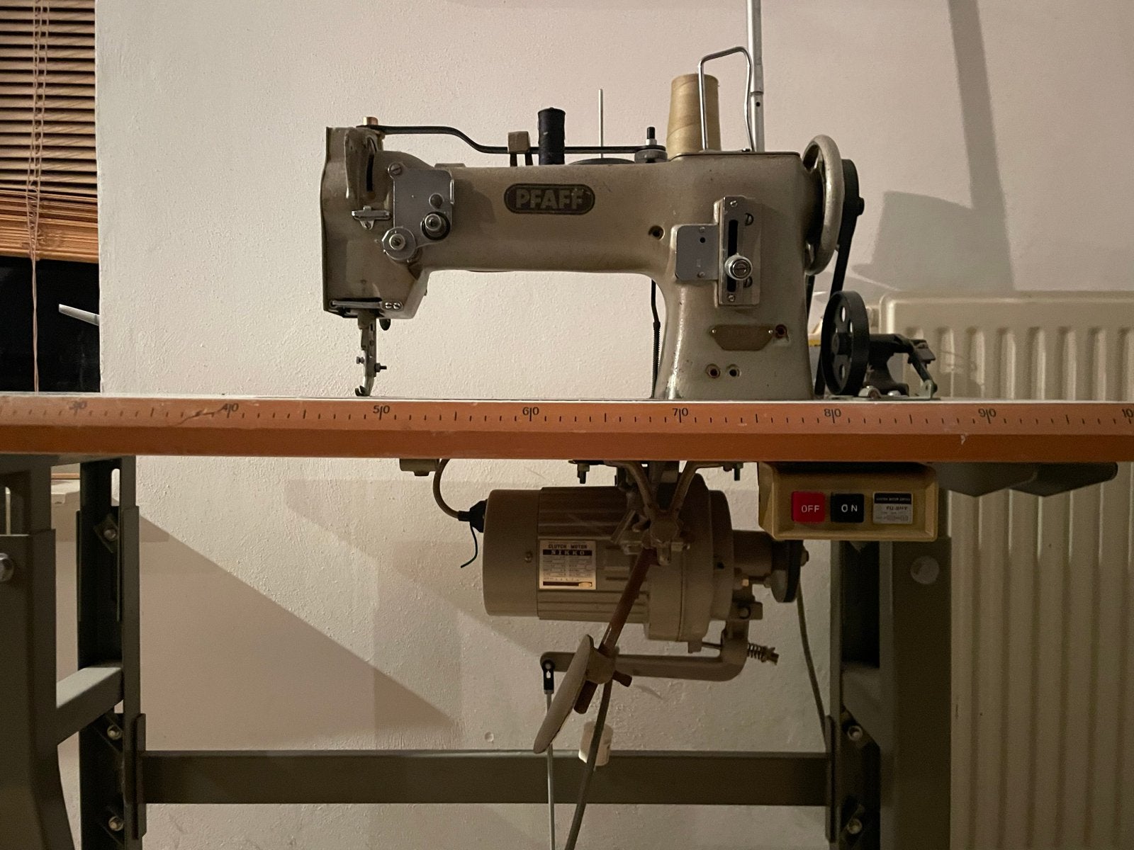Industriële Naaimachine Pfaff - Robuust en Betrouwbaar, Ophalen, Naaimachine, Industrieel, Gebruikt