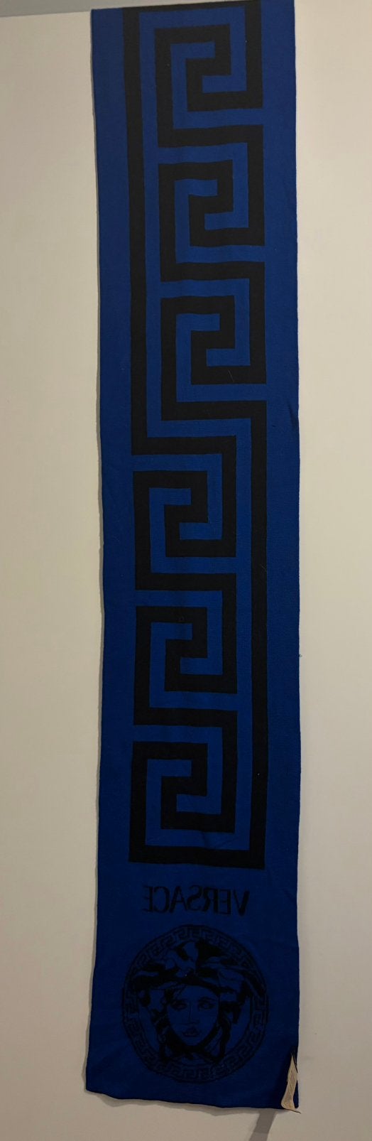 Versace sjaal blue/black, Kleding | Heren, Ophalen of Verzenden, Zo goed als nieuw, Overige maten, Sjaal