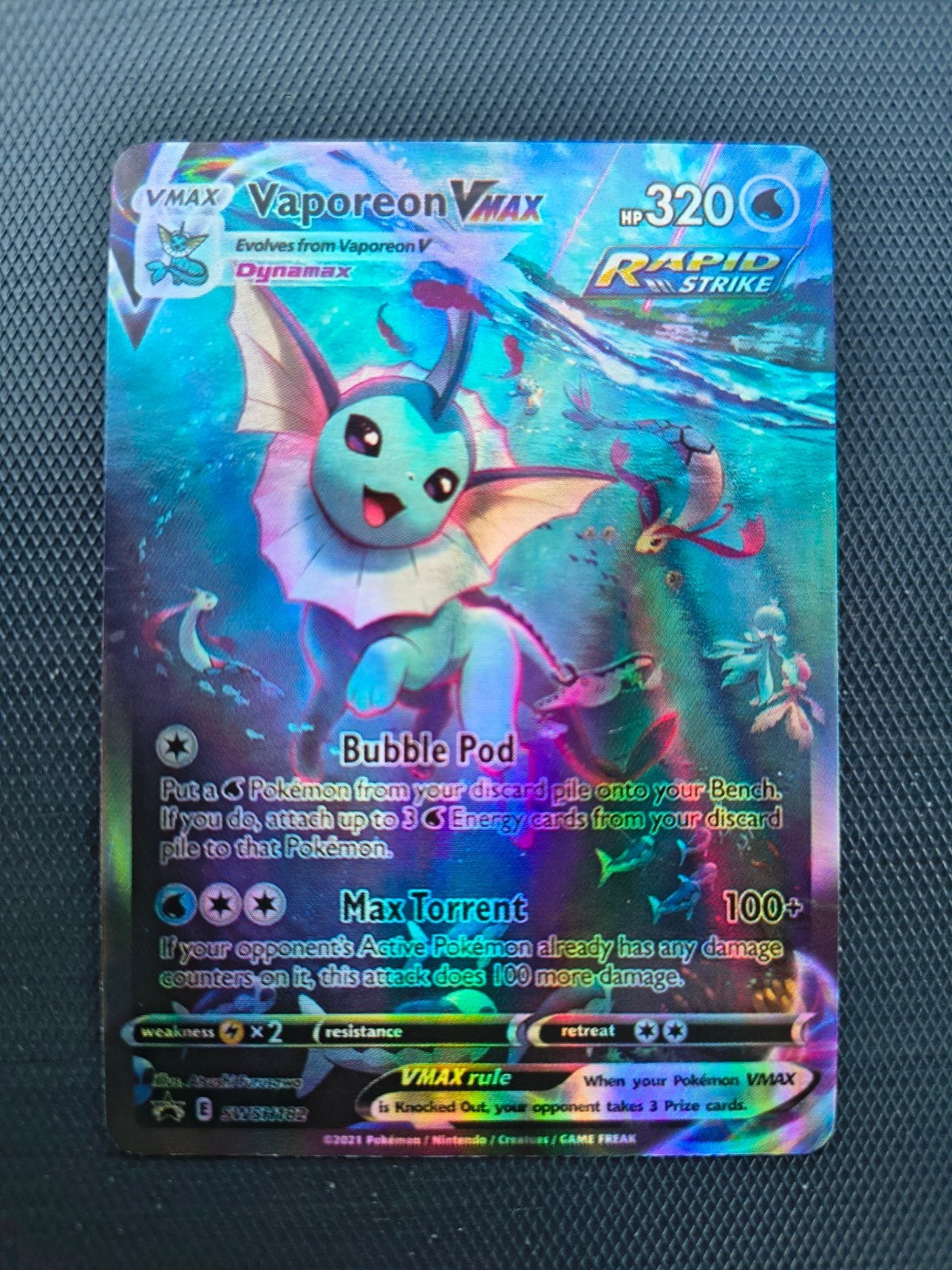 Vaporeon Vmax, Ophalen of Verzenden, Zo goed als nieuw