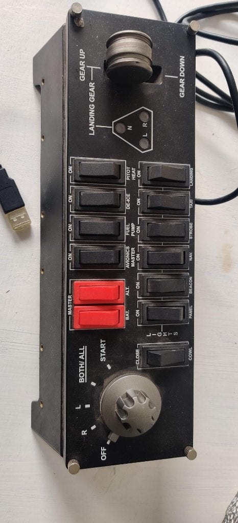 Logitech Pro Flight Switch Panel, Ophalen of Verzenden, Zo goed als nieuw