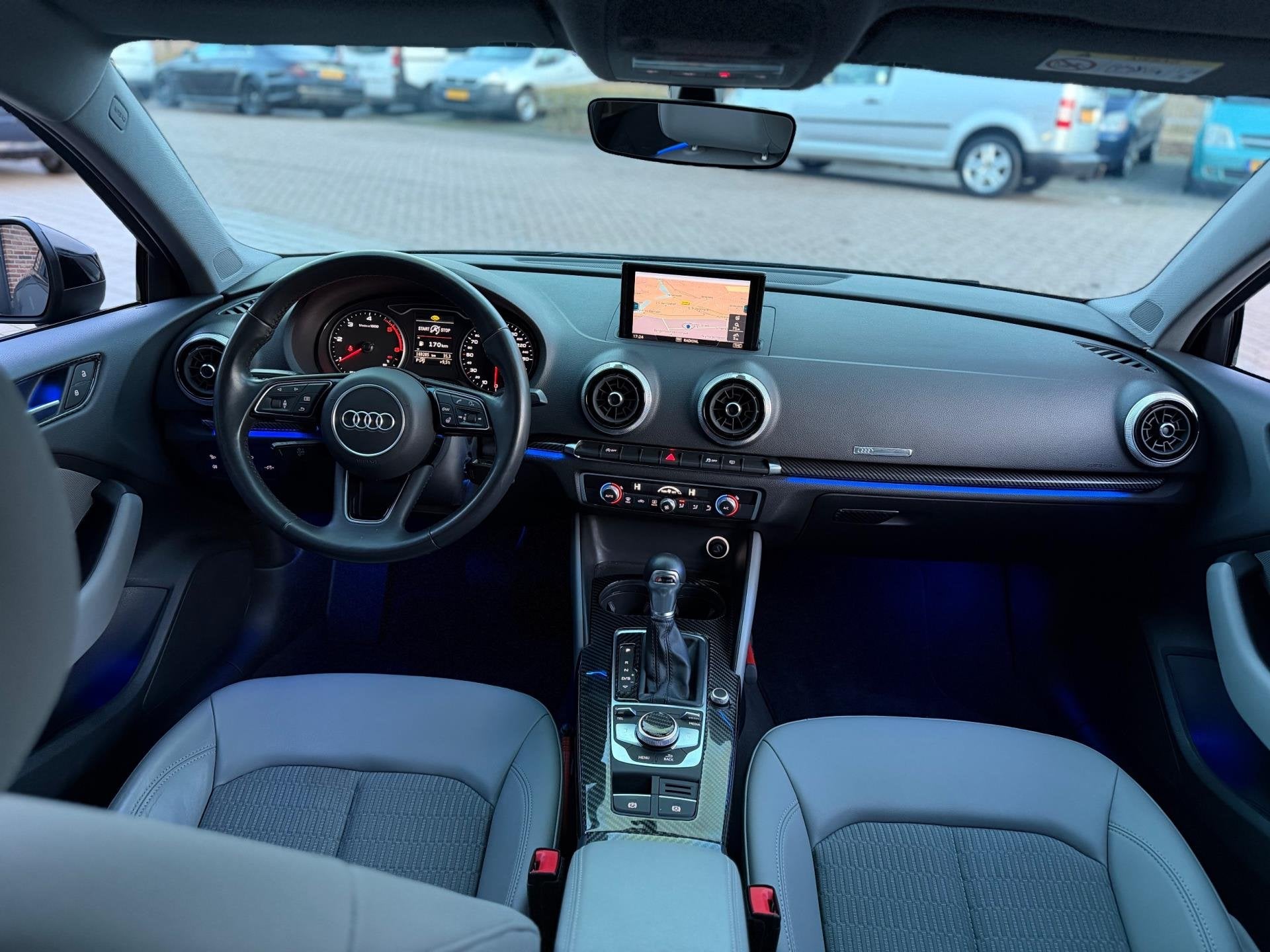 Audi A3 Limousine 30 TDI Automaat S-Tronic Ambient Lighting, Auto's, Dealer onderhouden, Gebruikt, 4 cilinders, Origineel Nederlands