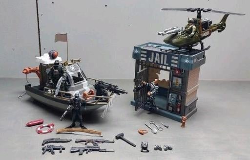 Actiefiguren set: Gevangenis, boot, helikopter & accessoires, Ophalen of Verzenden, Gebruikt