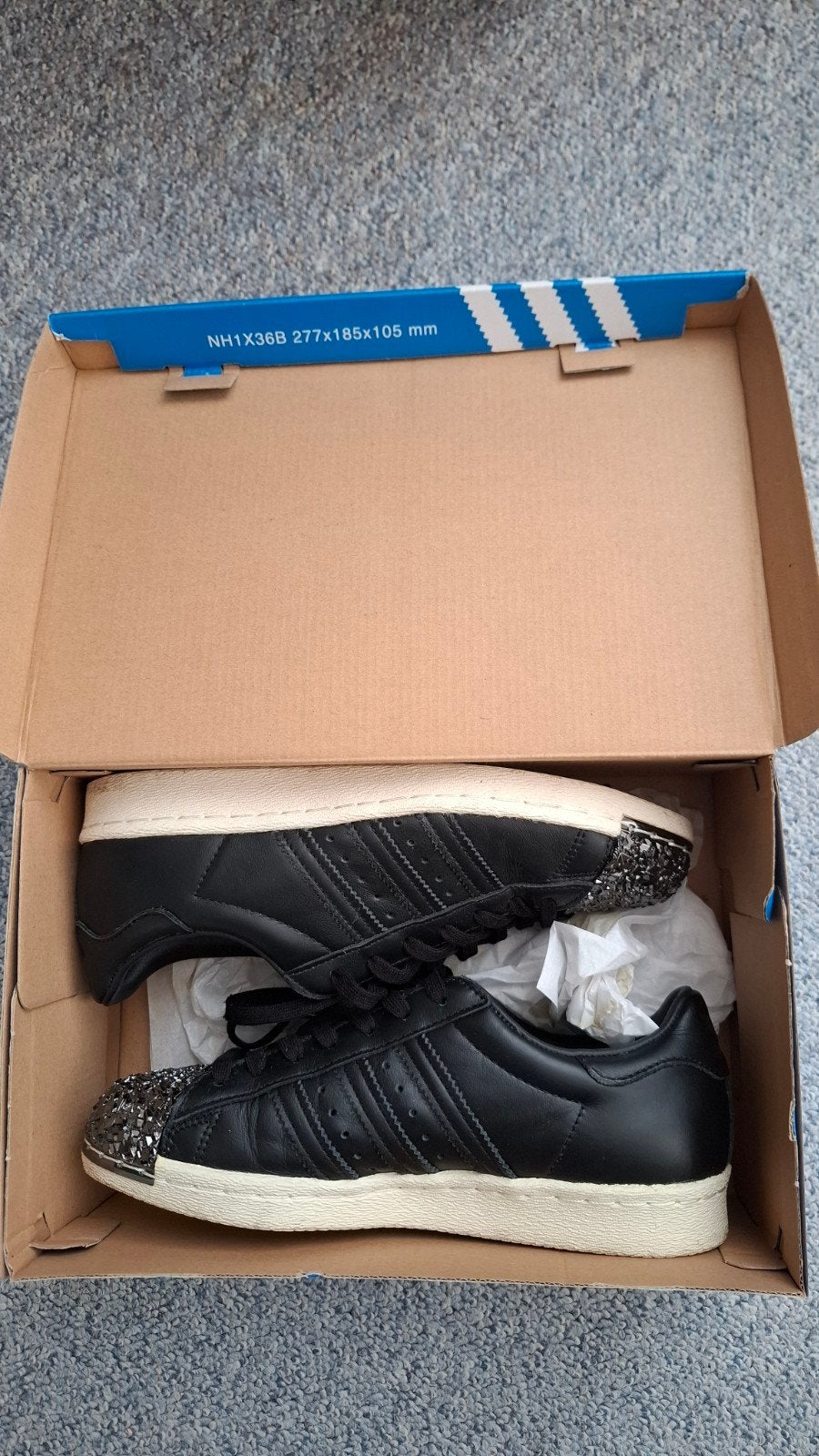 adidas superstar EU maat 38 zwart metal toe, Ophalen of Verzenden, Zo goed als nieuw, Zwart, Sneakers of Gympen